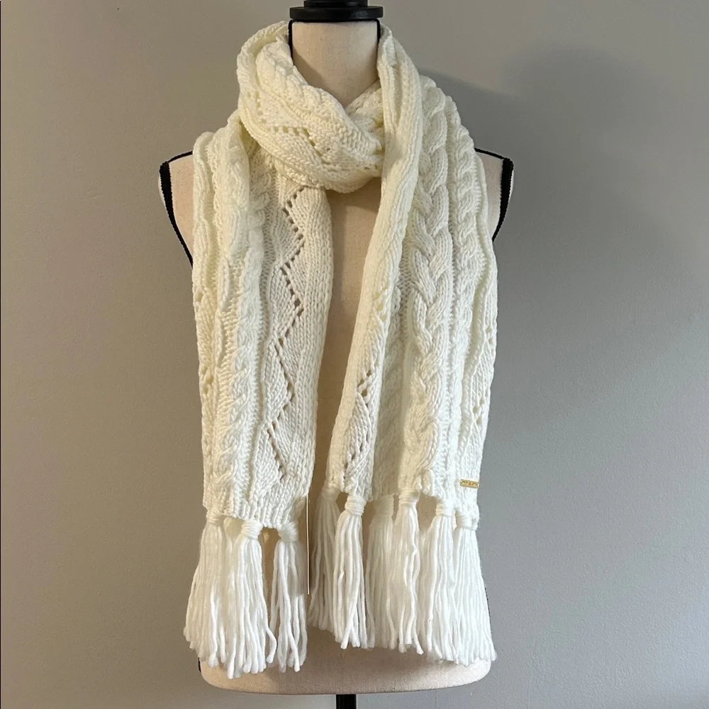 NWT Michael Kors Cable Knit Scarf in Ivory